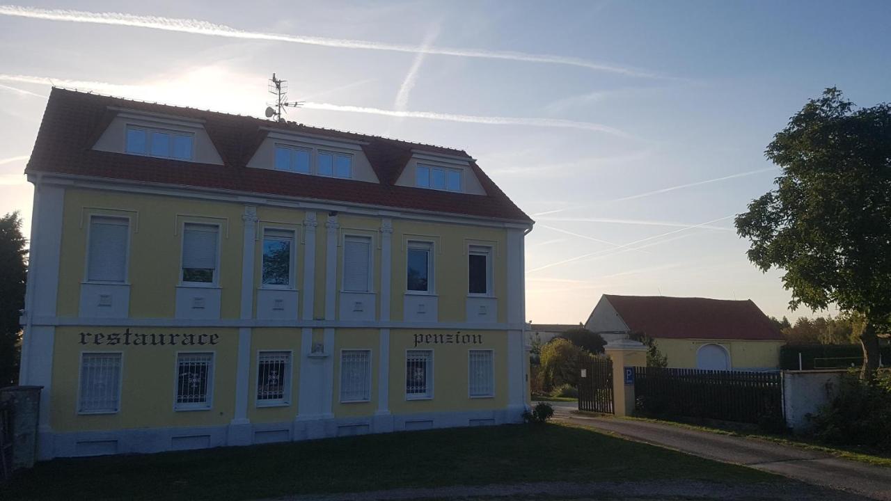 Holiday Centrum Zatec  Exterior photo